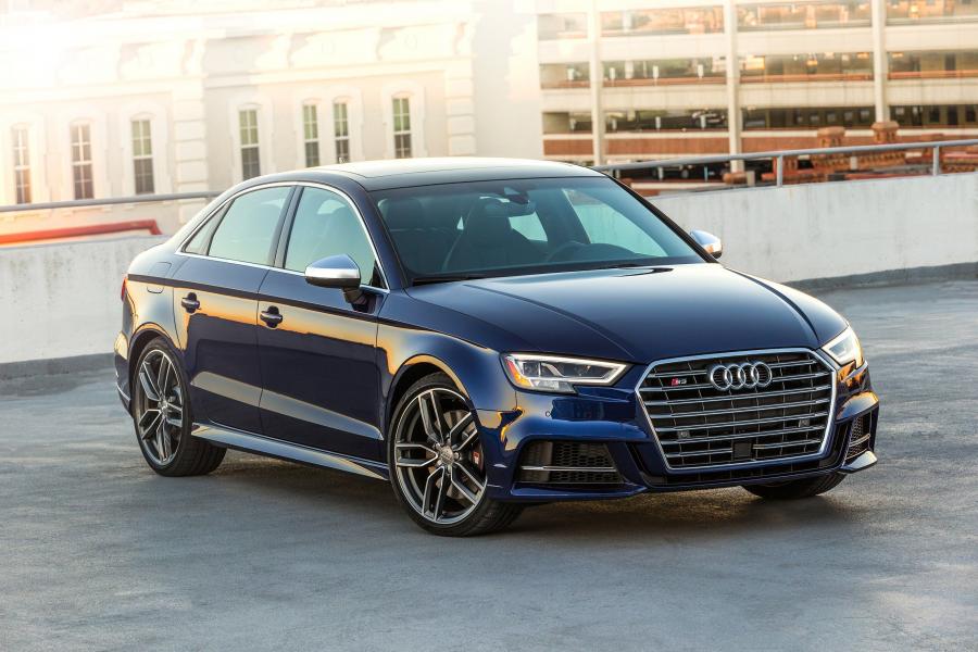  Audi S3 Sedan (8V) 2016 года  (NA) (фото 10 из 40)